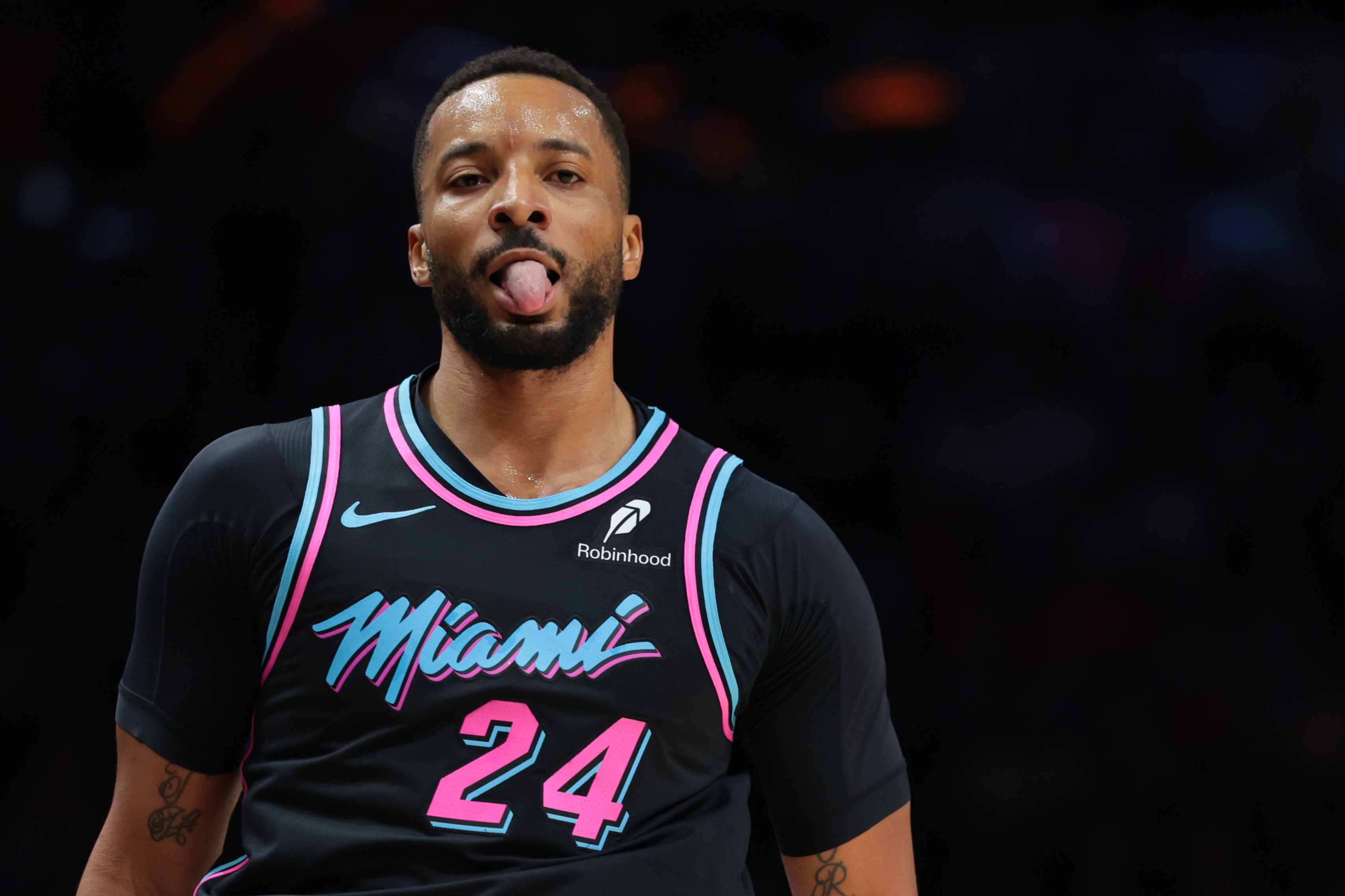 五大联赛-鲍威尔:我们以正确的方式打球 第三节的问题主要是丢了许多投篮