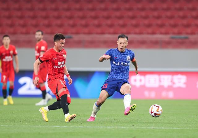 吴曦重伤影响三队 国字号阵中谁扮演郑智接班人？