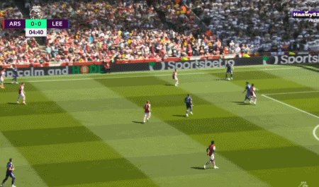 1652015460225021064.gif 中国足彩网赛事中心-【英超】恩凯蒂亚5分钟2球 阿森纳2比1胜10人利兹联